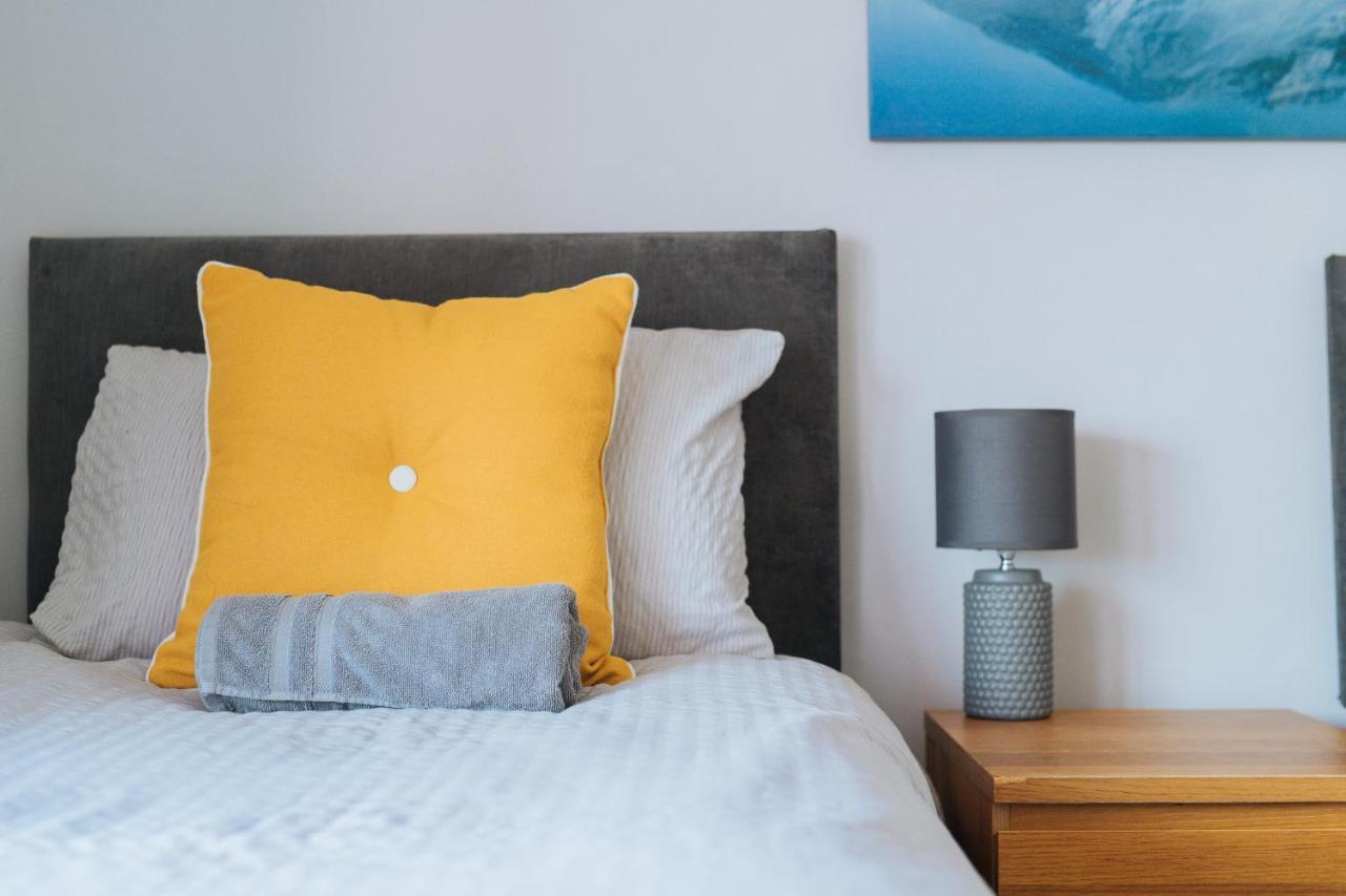 לידס York House - Short Stay Leeds מראה חיצוני תמונה