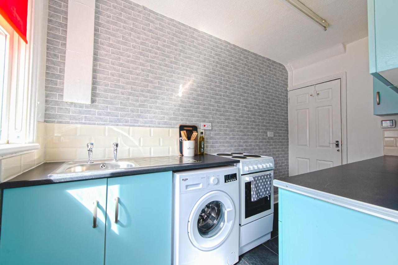 לידס York House - Short Stay Leeds מראה חיצוני תמונה
